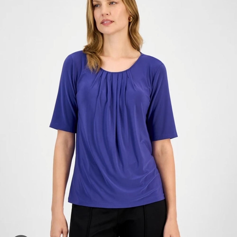 Kasper Pleated Scoop Neck Short Sleeve Top in Royal Purple Women's Pleat Neck
